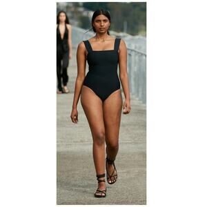 BONDI BORN Gwen Sculpteur Swimsuit Size Medium